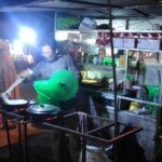 Martabak Manis Unik dan Banyak Varian yang di Panggang Menggunakan Arang
