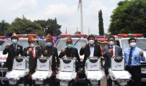 HUT ke-76, OKI Terima Kado Ambulans dan Alkes Senilai 1,4 Milyar