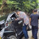 Diduga Mabok, Mobil Karyawan PUPR Nyebrang dan Hantam Trotoar