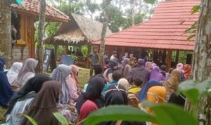 Rayakan HUT Pertama, IPJI Ciamis Berbagi Kebahagiaan Bersama Anak Yatim Piatu