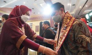 Produk Kain Tenun Limar Sumsel Jadi Magnet Diajang Indo Smart City Forum and Expo 2021