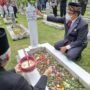 Ketua DPRD Purwakarta berziarah ke Taman Makam Pahlawan (TMP) Sinaraga Purwakarta Jabar (Agus Sugianto / Mattanews.co)
