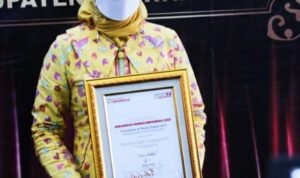 Raih AHI 2021 Bupati Purwakarta Janji Akan Lebih Komunikatif