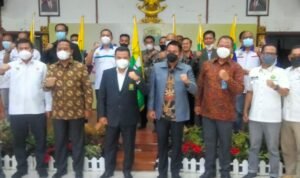 Ketua Umum PBSI Provinsi Sumsel Lantik 6 Pengurus PBSI Kabupaten Kota