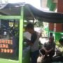 Usaha Es Cendol Bandung 'Kang Supri' yang bertahan di tengah pandemi Covid-19.