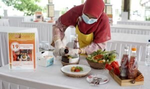 Tehbotol Sosro Bersama RASO BARU Festival Inovasi Kuliner Palembang Pamerkan Hasil Kompetisi Kreasi Kuliner Asli Lokal Buatan UMKM