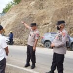 Tanah Longsor Tutup Jalur Trans Sulawesi, Kapolda Sulbar Pastikan Keselamatan Pekerja dan Pengguna Jalan