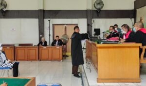 Mantan Kepsek SMA 13 Dituntut Dua Tahun Penjara