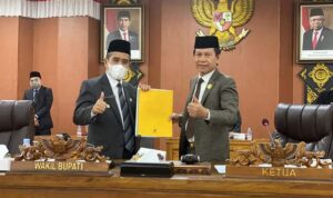 Paripurna Penyampaian Pandangan Umum Fraksi-Fraksi Terhadap Nota Penjelasan Bupati atas Raperda APBD Ogan Ilir Tahun 2022