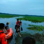 Mandi ke Sungai, Warga Limbang Jaya tak Kunjung Pulang