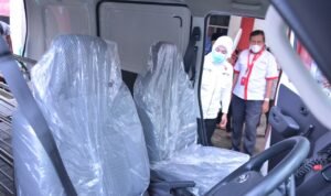 PDAM Tirta Musi Sumbang Mobil Jenazah untuk PMI Palembang