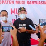 Waspadai Banjir dan DBD, Beni Hernedi Ajak Warga Muba Hidup Bersih dan Gotong Royong Bersihkan Lingkungan