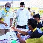 Bersama Forkopimda Pantau Pilkades, Plt Bupati Beni Hernedi Ngantor di Keluang