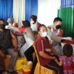 Warga Kertapati Antusias Ikuti Vaksinasi di Kediaman H Jamak Udin SH