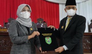 DPRD Sumsel Terima Jawaban Tanggapan Terhadap Pandangan 9 Fraksi dari Wagub Sumsel