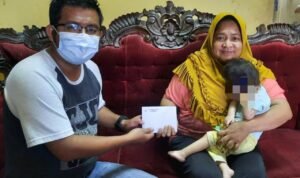 Sedih, Anak Penderita Gatal Kulit dan Bersisik di Sidimpuan Butuh Uluran Tangan