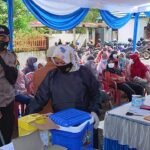 Gelar Vaksinasi Dihari Pahlawan, Polres Lahat Berikan Kupon Hadiah dan Sembako