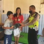 Wujud Kepedulian, Kasat Lantas Bantu Siswa yang Rumahnya Terbakar di PSP