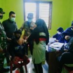 Kapolsek dan Forkopimcam Bendahara Kunjungi Vaksinasi Massal