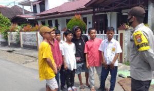 Bhabinkamtibmas Polsek Hutaimbaru Lakukan Pendekatan Persuasif ke Pelajar