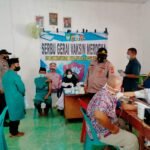 Pelajar Pondok Pesantren Al-Hidayah Perbatasan Aceh-Sumut Jalani Vaksinasi