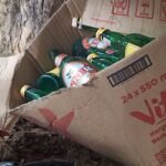 Sisa Botol Miras Berserakan di Belakang Kantor Camat Lemah Abang