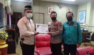 Wali Kota dan Kapolres Pematangsiantar Terima Piagam Penghargaan dari Pengurus Al Washliyah