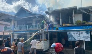 Obat Nyamuk Lupa Dimatikan, Rumah Warga Desa Jongkong Kapuas Hulu Terbakar