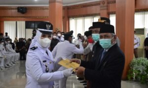 Lantik 148 Kades Terpilih, Bupati OKI Pesan Bahagiakan Warga