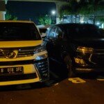 4 Mobil Mewah BB Kasus Korupsi AN dan MM Tiba di Kejari Palembang