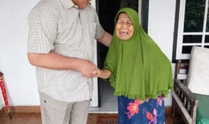 Moment Hari Ibu, Ketua KPK RI Sambangi Kediaman Mantan Guru Semasa SMA