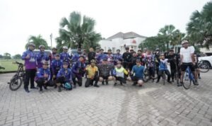 Gowes 47 Kilometer, Bupati OI Tinjau Infrastruktur dan Masyarakat