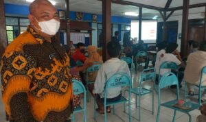 Hujan Interupsi Warnai Lelang Tanah Pertanian Kepatihan, Ini Penjelasan Sekcam Tulungagung