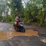 Belasan Tahun, Jalan Tanjung Rambang RKT Penghubung Kota dan Kabupaten Rusak, Warga Minta Perbaikan