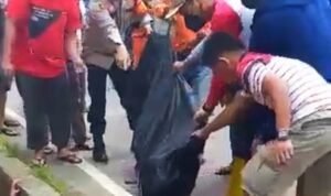 Mrs X Tersangkut Dalam Gorong-Gorong Ternyata Bernama Sulasih