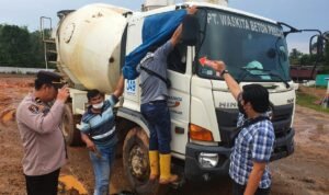 Tiga Perampok ‘Besebo’ Satroni Lokasi Batching Plant KAPB STA 60 Waskita Beton Preecast
