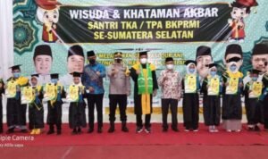 Hadiri Wisuda dan Khataman Akbar Santri TKA/TPA BKPRMI, Ini Harapan Cik Ujang