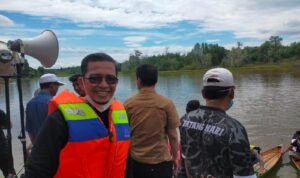 Asisten II Setda Batanghari, Wakili Bupati Buka Lomba Perahu