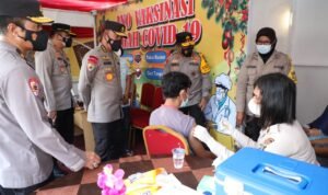 Kapolda Sumut dan Irwasum Polri Cek Pos Pelayanan di Bandara Kualanamu