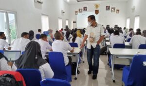 Kadisdik, Ilyas : Rasa Menyanyangi Pekerjaan Harus Tumbuh dari Diri Sendiri