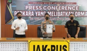 Ruko dan Lahan yang Dikuasai PP dan FBR Tanpa Izin Disegel Polres Jakarta Pusat