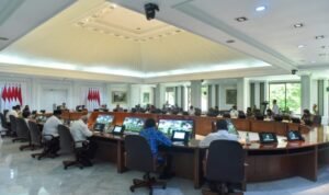 Ratas Evaluasi PPKM, Presiden Jokowi Minta Langkah Mitigasi Hadapi Lonjakan Kasus Omicron Betul-Betul Dipersiapkan