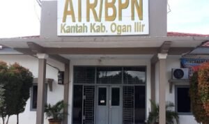 Masyarakat Keluhkan Pelayanan BPN Ogan Ilir