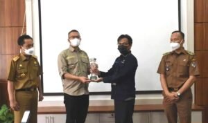 Kelurahan Beringin Jaya Pagar Alam Raih Predikat Top Ten Award Desa Cantik 2021