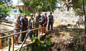 Gotong Royong Jembatan Alternatif Perumnas Sukajadi di Lirik Legislatif, Ini Kata Lurah Deni