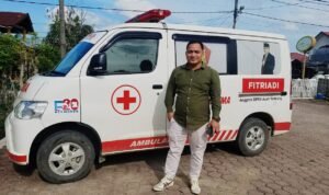 Berikan Layanan ke Masyarakat, Fitriadi Gratiskan Ambulance