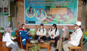 Lurah Wonosari Hadiri Seminar Pengolahan Limbah RT Jadi Cairan Sejuta Manfaat 