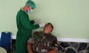Cegah Omicron, Kodim 1206/Putussibau Laksanakan Swab Antigen ke Anggota