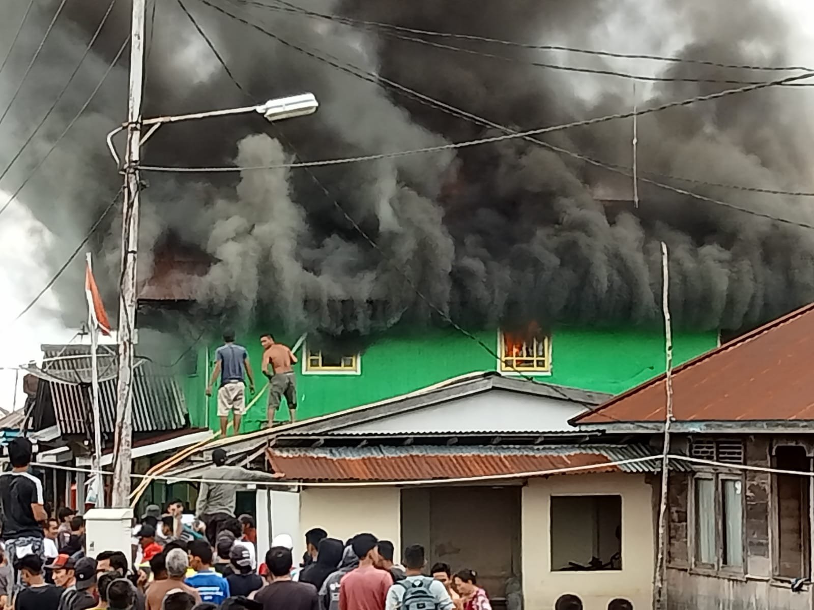 Kantor Desa Dalam di Kapuas Hulu Terbakar, Kerugian Belum Diketahui