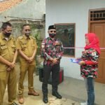 Camat Purwakarta Apresiasi Baksos Bedah Rumah LMP Macab Purwakarta